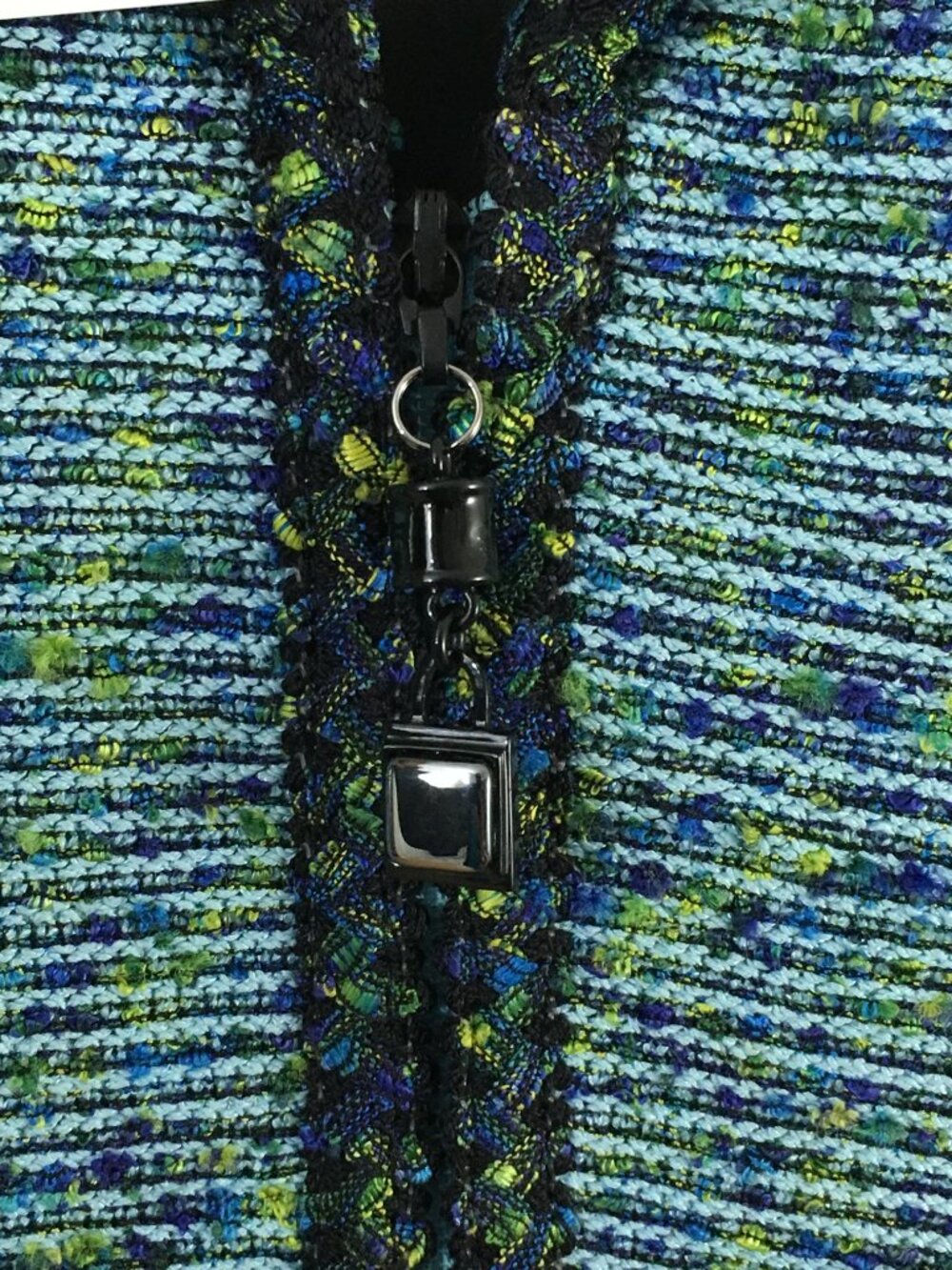 BEAUTIFUL St John collection knit blue multi jacket skirt suit size 8 - Picture 7 of 11